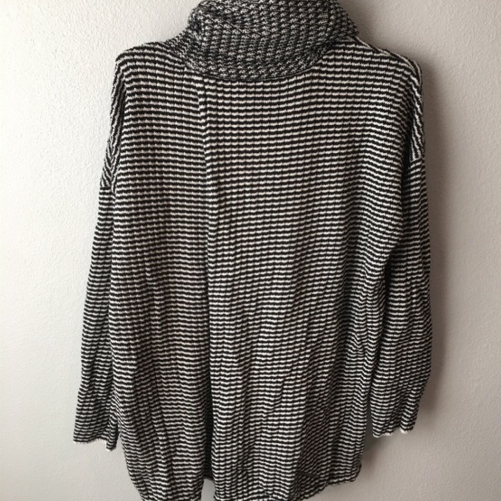 NWOTS CAbi Fergie Turtleneck Sweater Split Front - Picture 5 of 8
